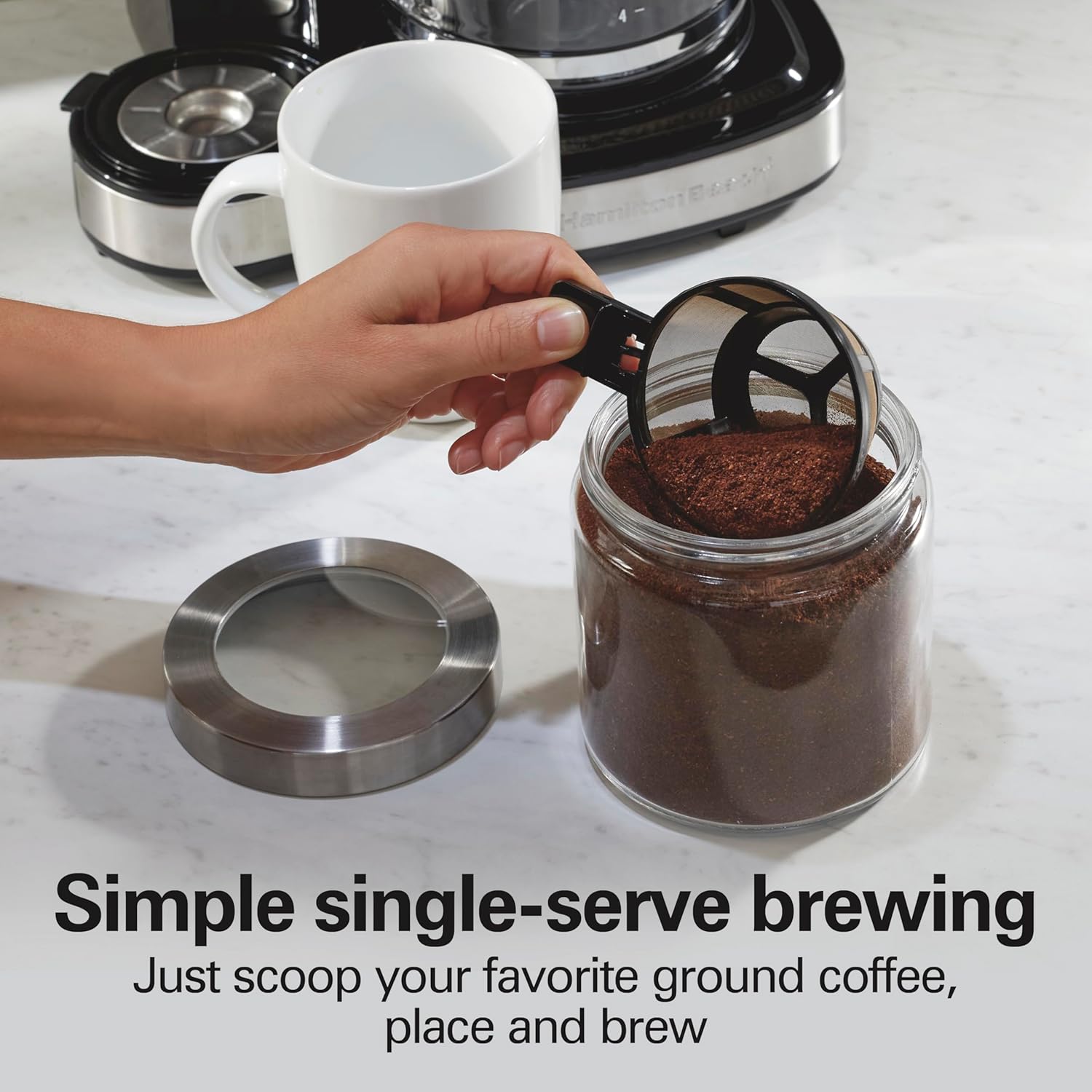 Cafeteira programável Hamilton Beach de 2 vias com capacidade para 12 xícaras e máquina de dose única, garrafa de vidro, pausar e despejar automático, preto (49980R)